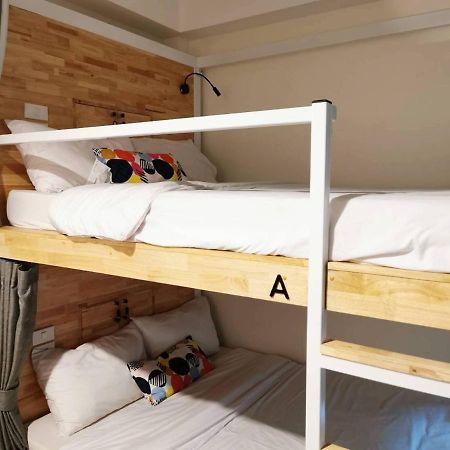 Tidjai Bangkok Hostel Экстерьер фото