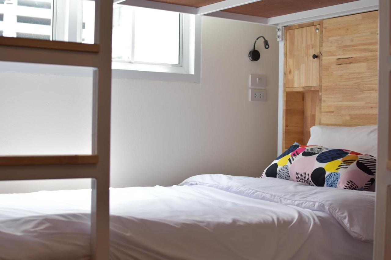 Tidjai Bangkok Hostel Экстерьер фото