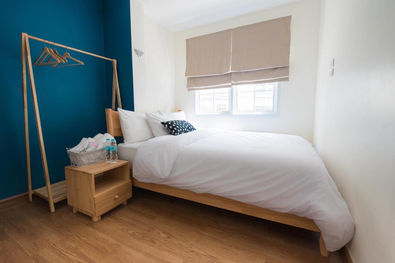 Tidjai Bangkok Hostel Экстерьер фото