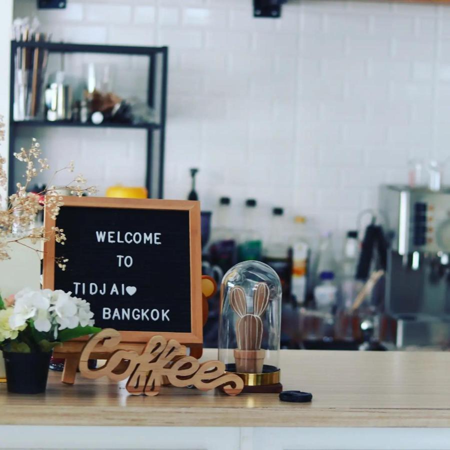 Tidjai Bangkok Hostel Экстерьер фото